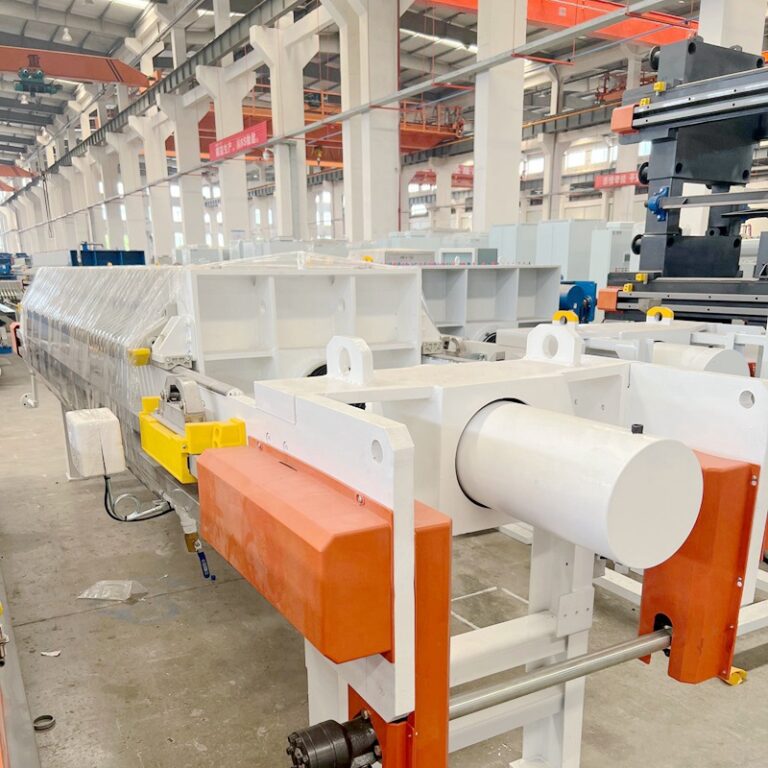 Filtre-presse à moût